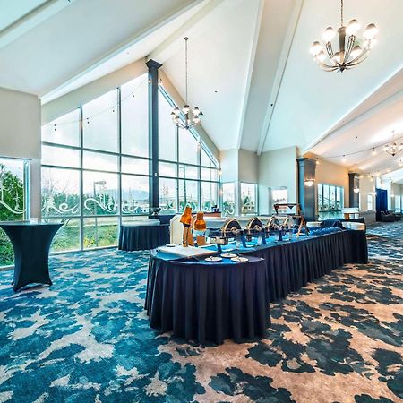Clarion Hotel & Conference Centre Άμποτσφορντ Εξωτερικό φωτογραφία