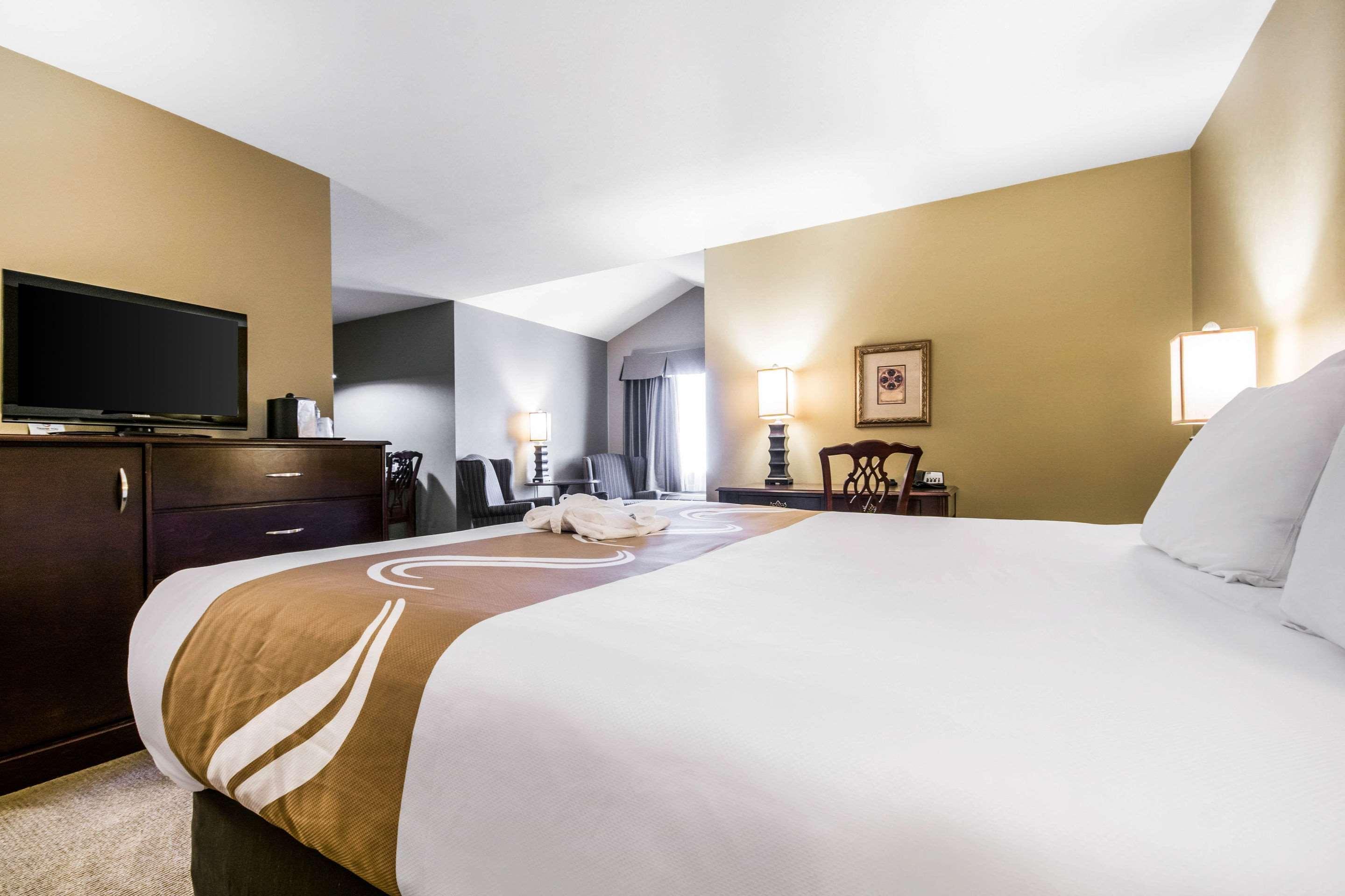 Clarion Hotel & Conference Centre Άμποτσφορντ Εξωτερικό φωτογραφία